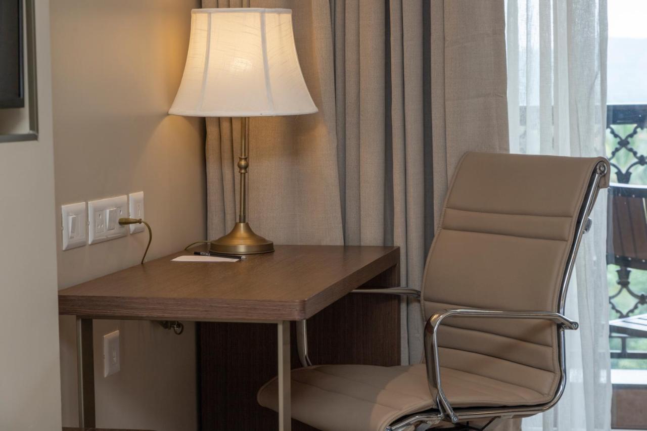 Hotel Fairfield By Marriott Goa Calangute Zewnętrze zdjęcie